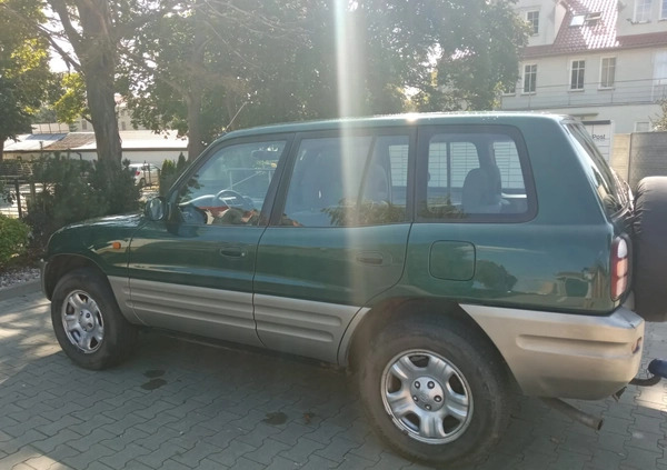 Toyota RAV4 cena 15500 przebieg: 270800, rok produkcji 2000 z Morąg małe 154